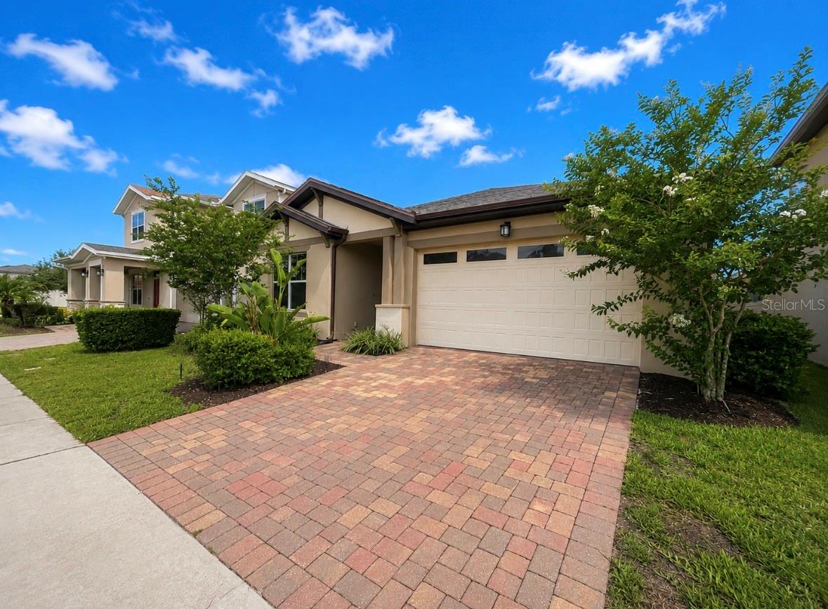3193 CRISPIN CIRCLE