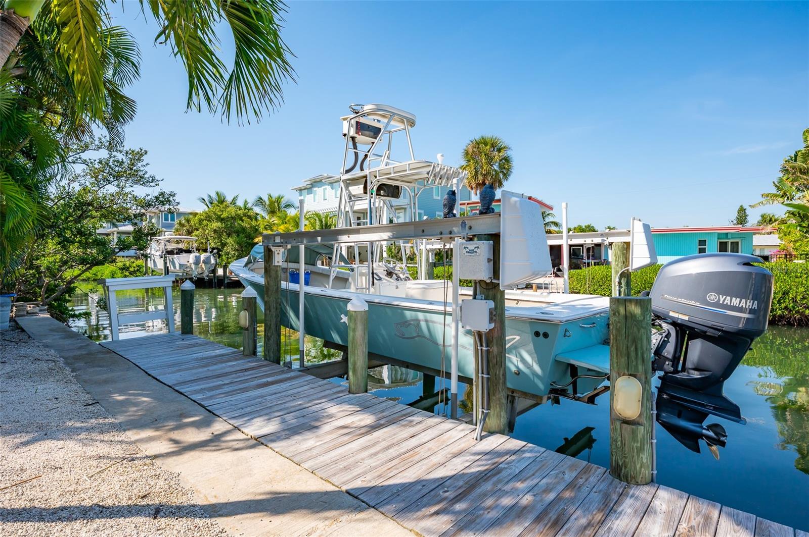 HOLMES BEACH 12TH UNIT - Residential