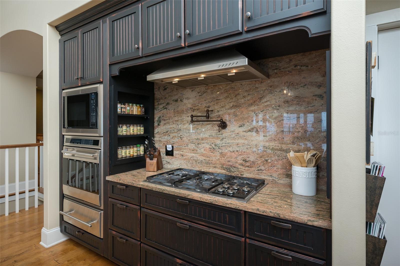 HOLMES BEACH 12TH UNIT - Residential