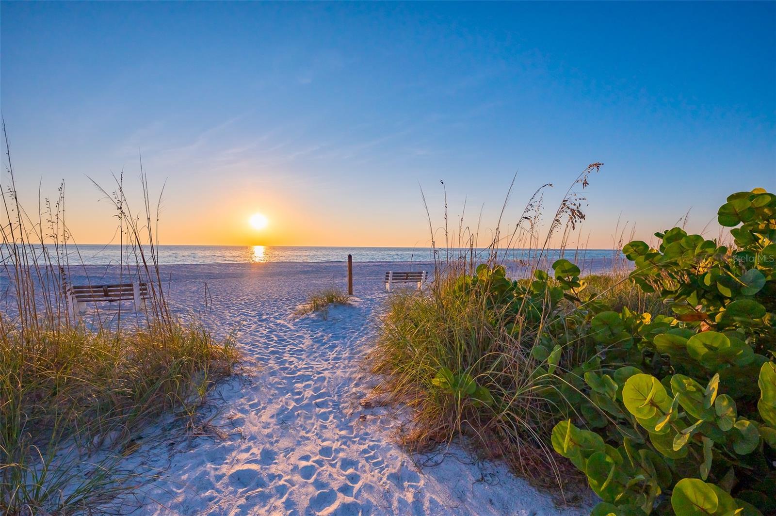 HOLMES BEACH 12TH UNIT - Residential