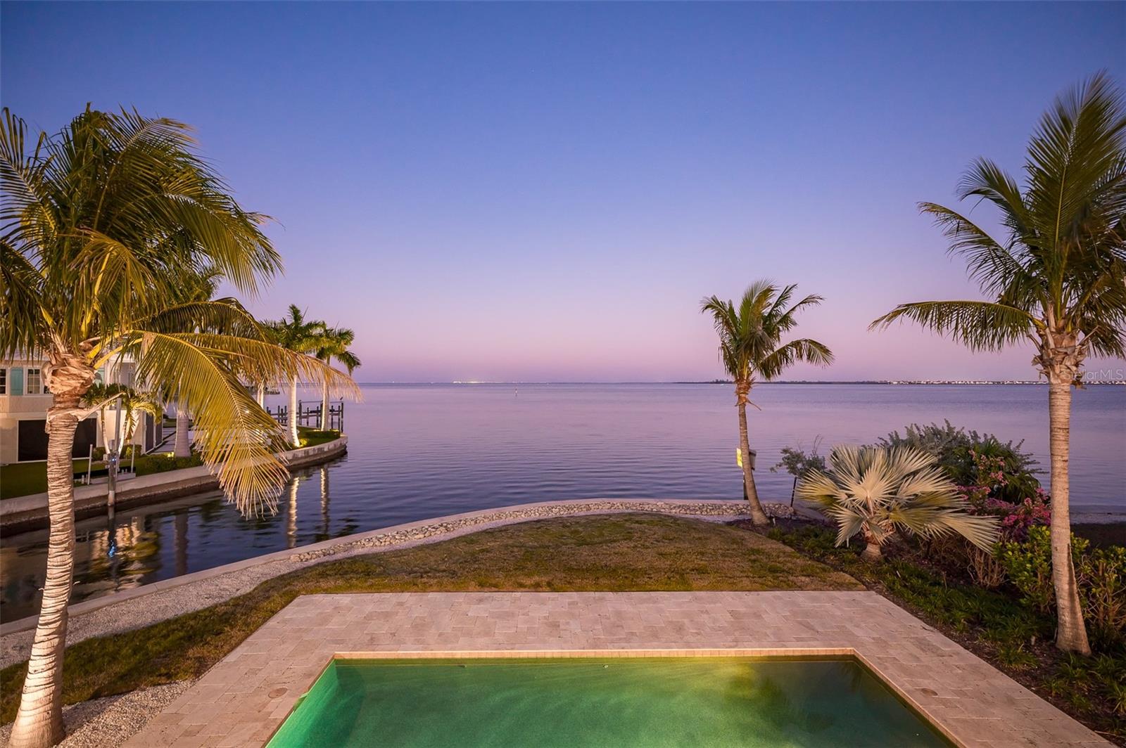 HOLMES BEACH 12TH UNIT - Residential