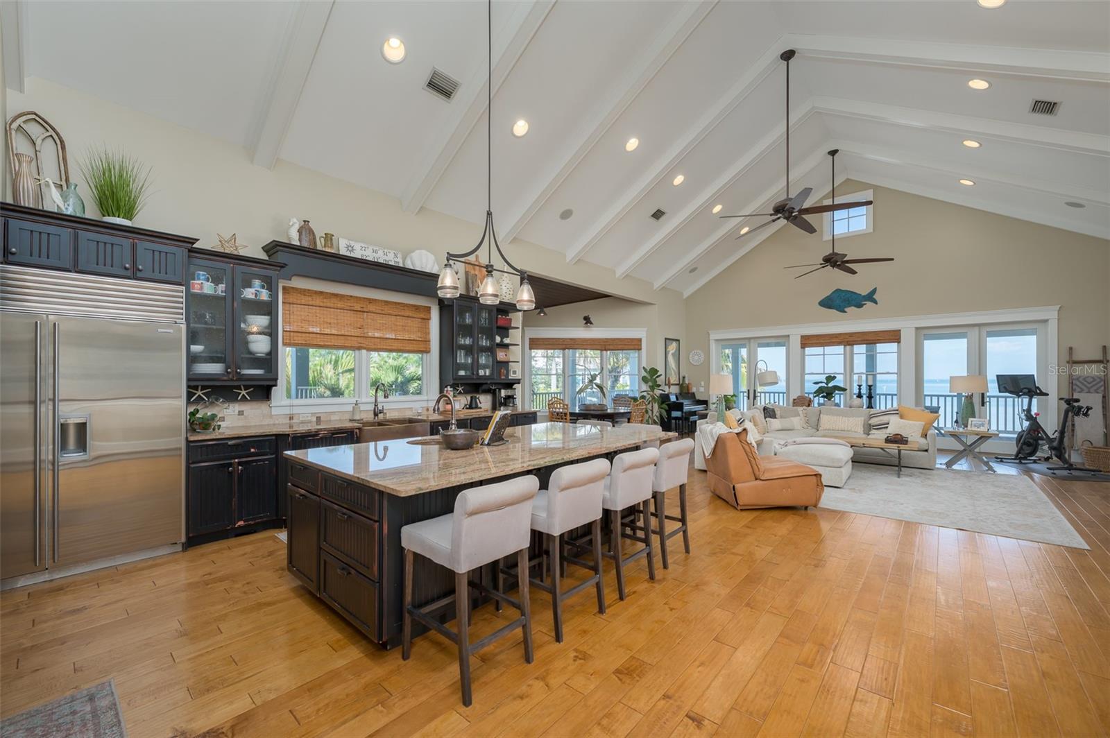 HOLMES BEACH 12TH UNIT - Residential