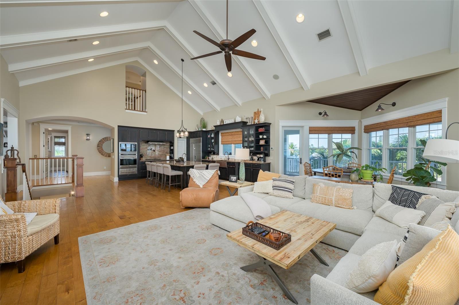 HOLMES BEACH 12TH UNIT - Residential