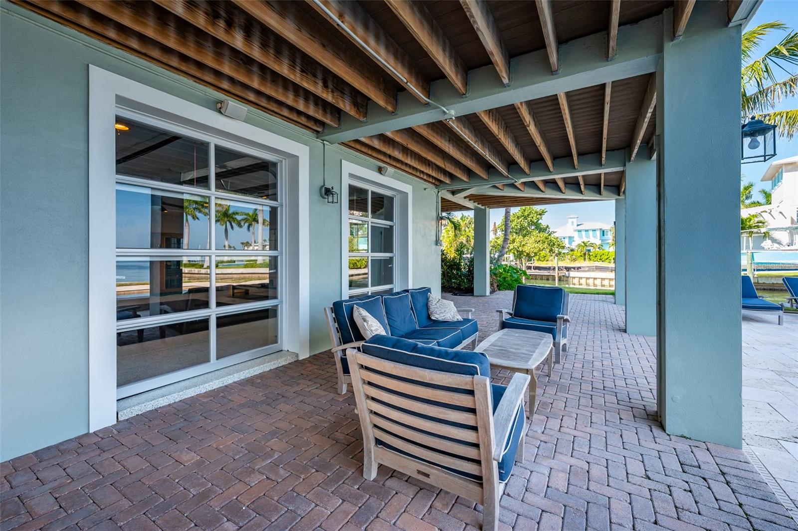 HOLMES BEACH 12TH UNIT - Residential