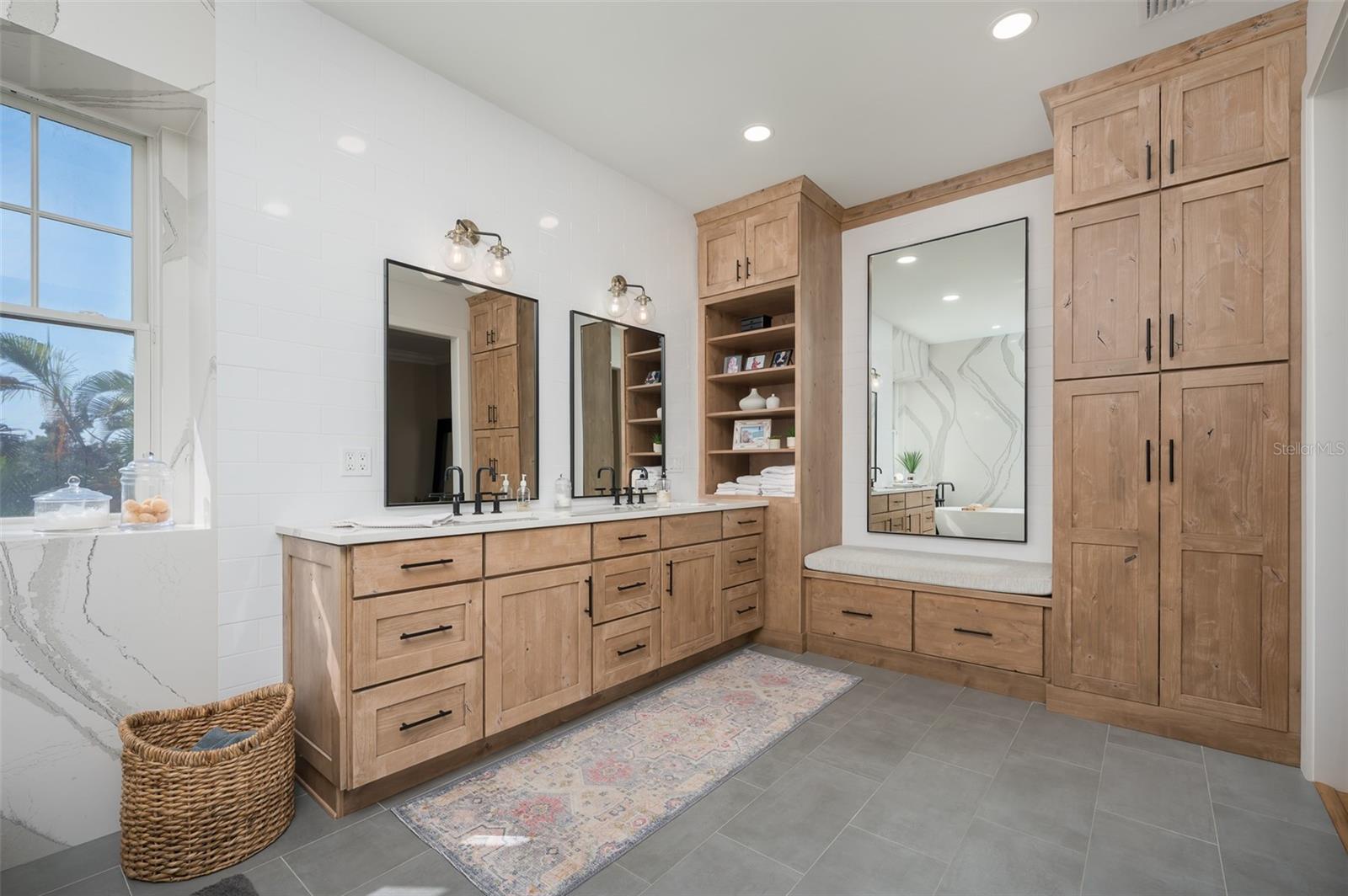 HOLMES BEACH 12TH UNIT - Residential