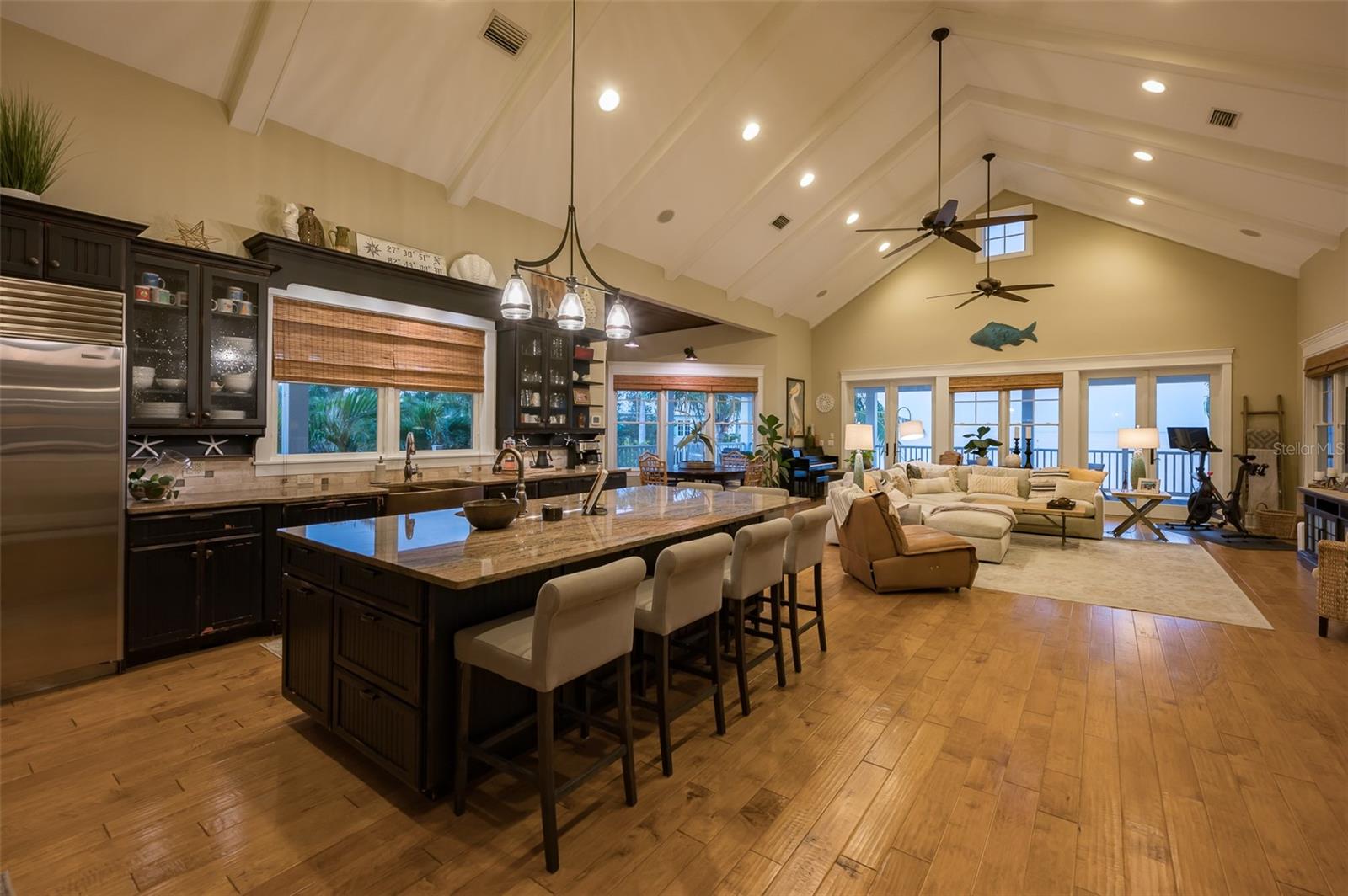 HOLMES BEACH 12TH UNIT - Residential