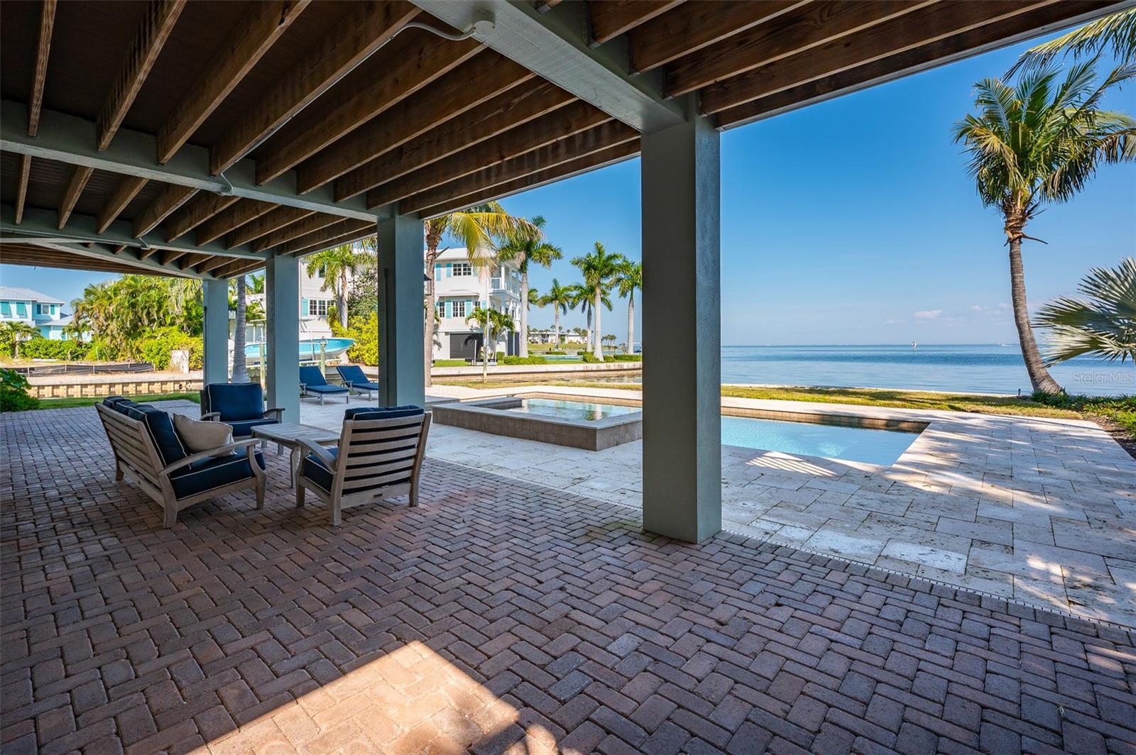 HOLMES BEACH 12TH UNIT - Residential