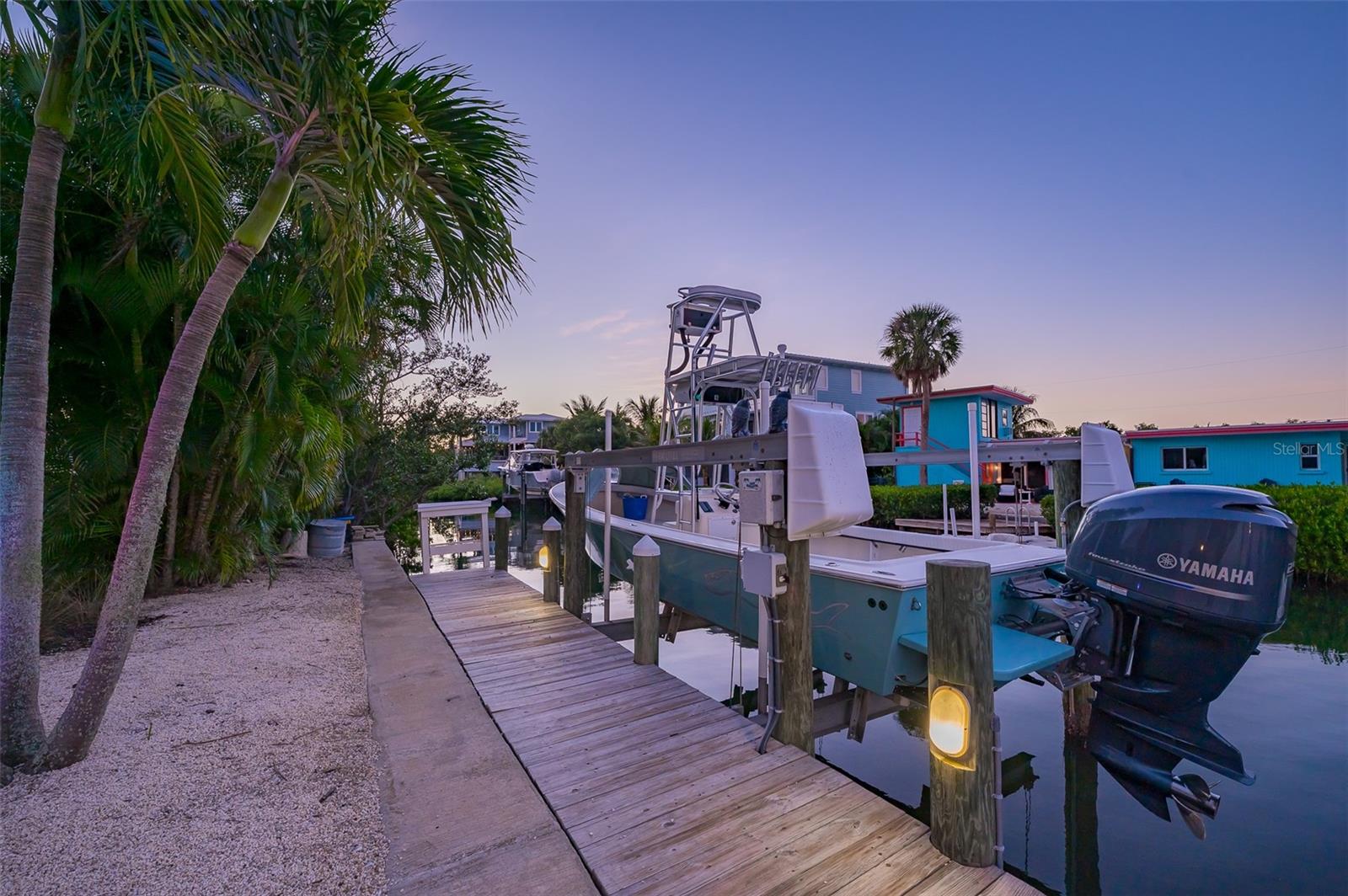 HOLMES BEACH 12TH UNIT - Residential