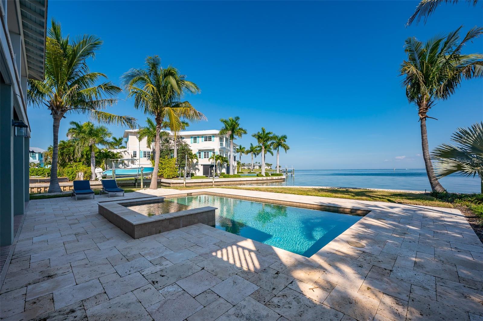 HOLMES BEACH 12TH UNIT - Residential