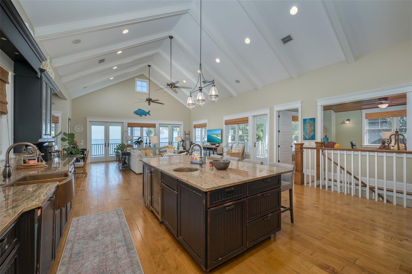 HOLMES BEACH 12TH UNIT - Residential