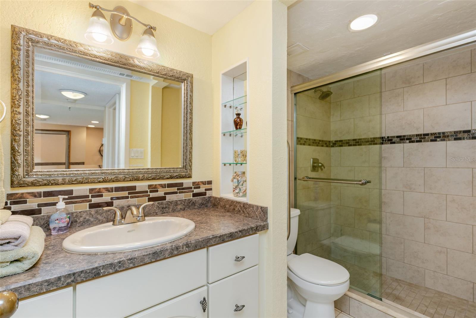 KEEL CLUB CONDO OR 1690 PG 2613 UNIT 127 - Residential