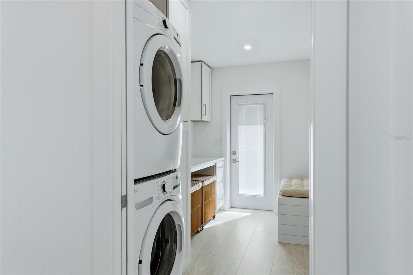 RINGLING BLVD SUB - Residential