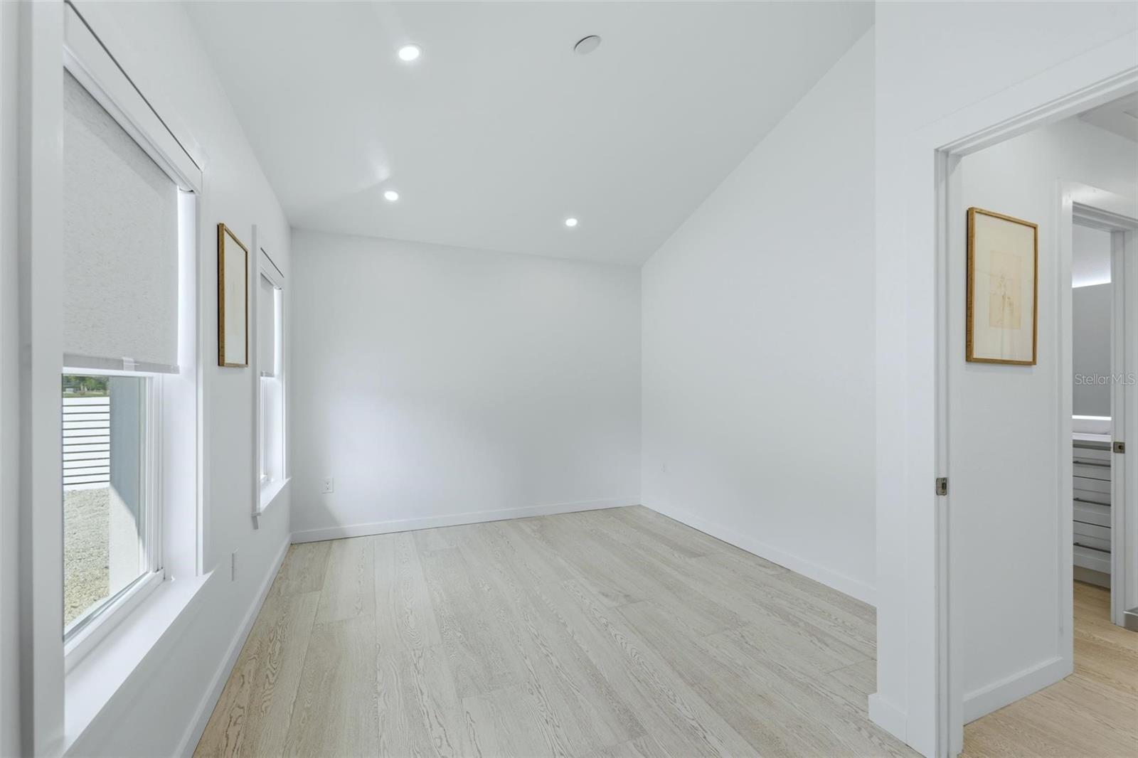 RINGLING BLVD SUB - Residential