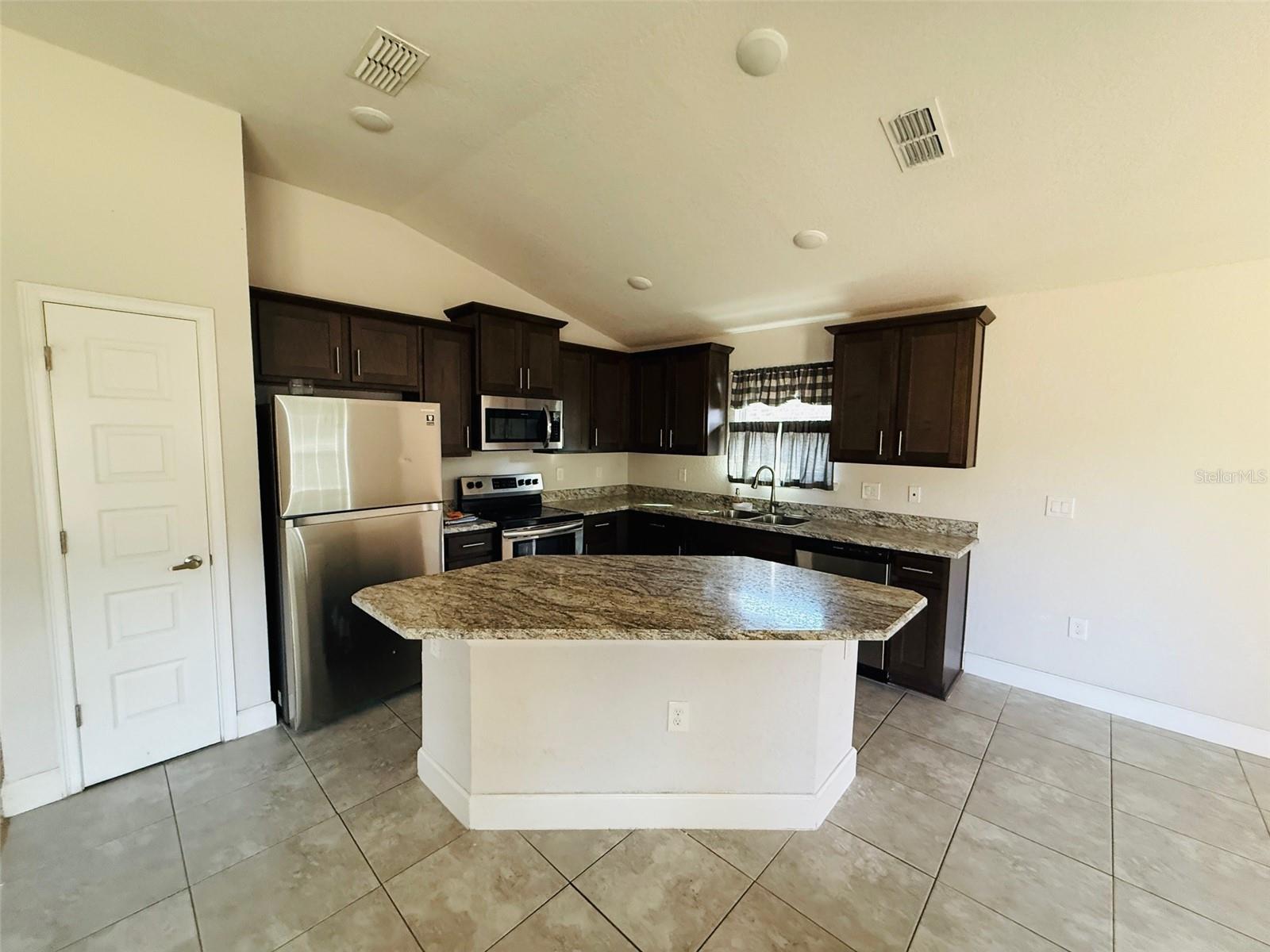 SAVANNAH STATION PH 2A UNIT 1 PB 36 PG 55 - Residential