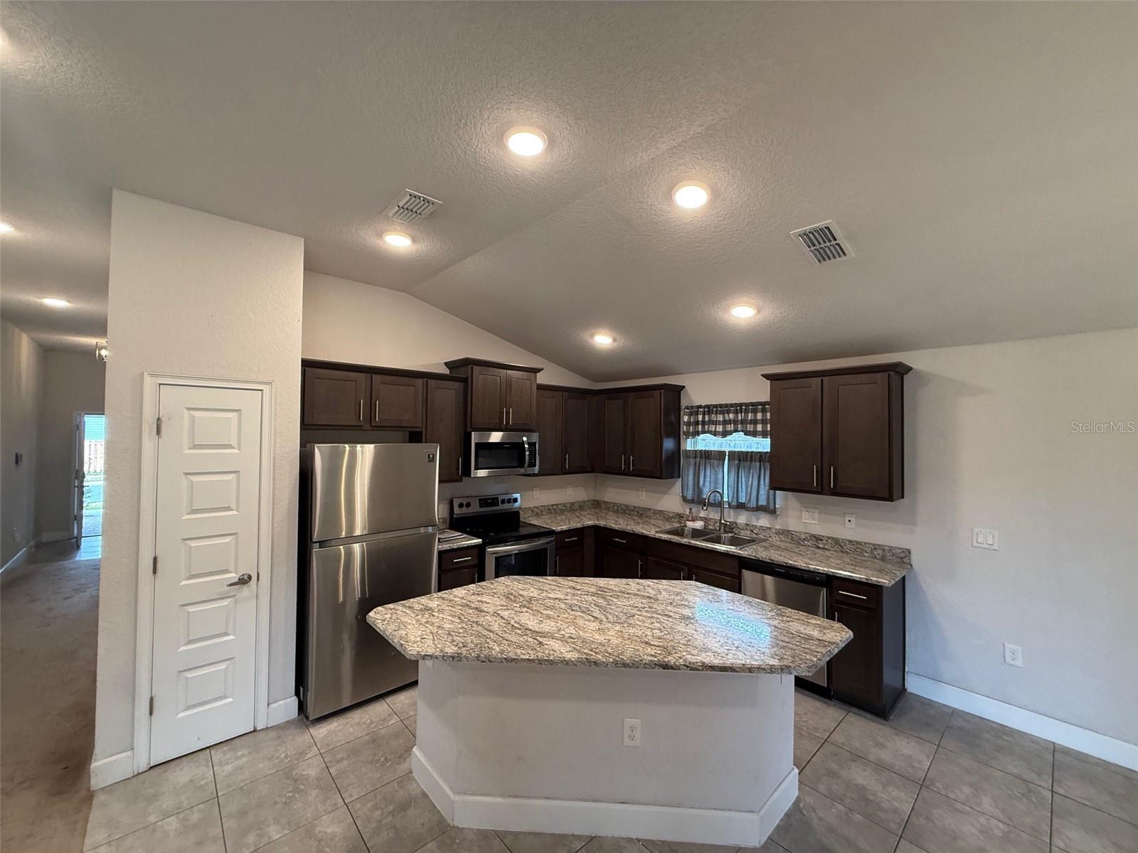 SAVANNAH STATION PH 2A UNIT 1 PB 36 PG 55 - Residential