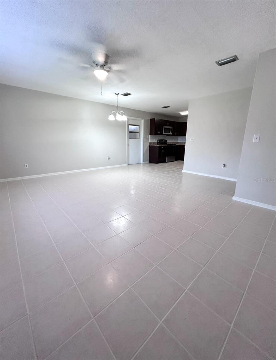 FLORIDA SHORES 01 - Residential Lease