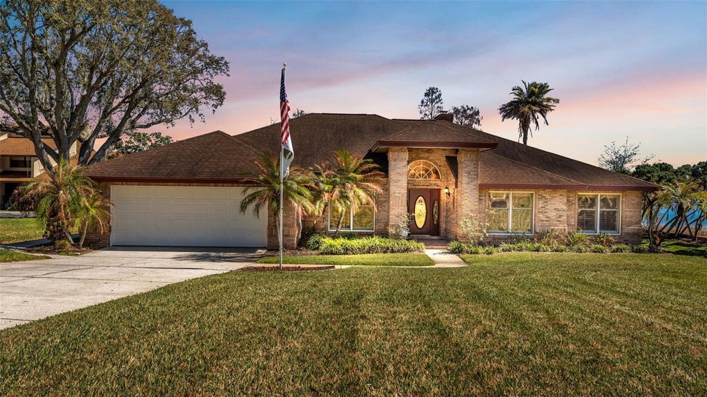 Photo of 122 W Juliana Way, Auburndale, FL 33823 (MLS # L4964283)
