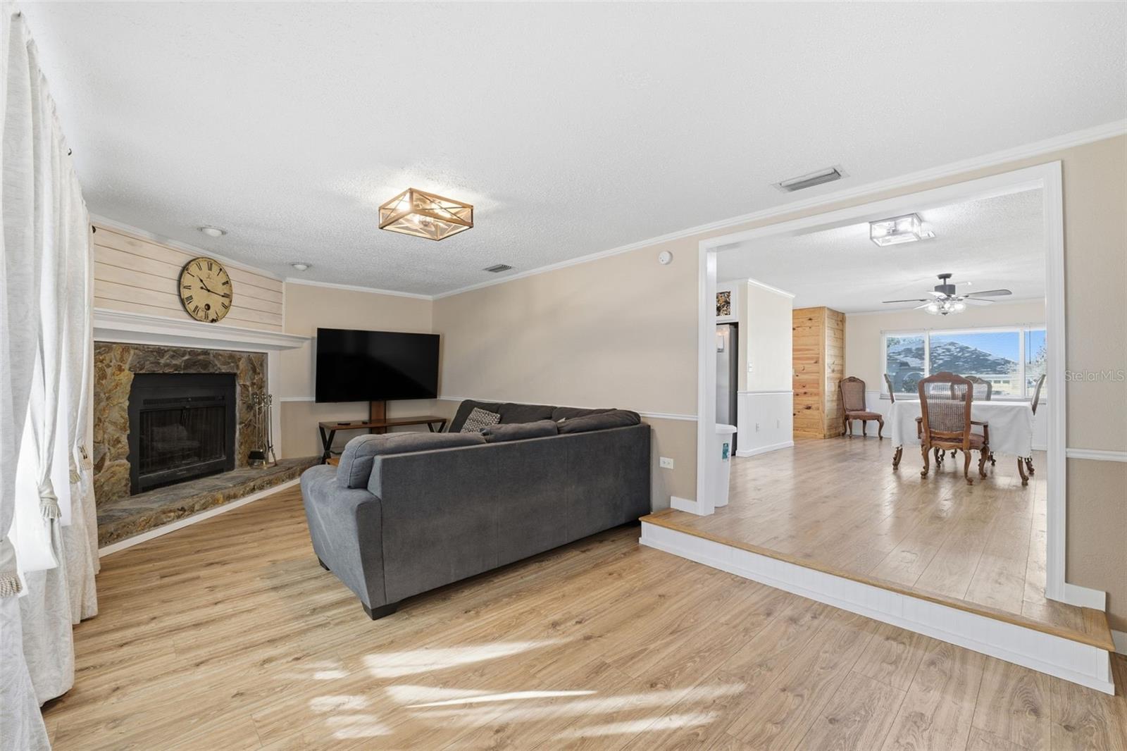 SPRING HILL - Residential