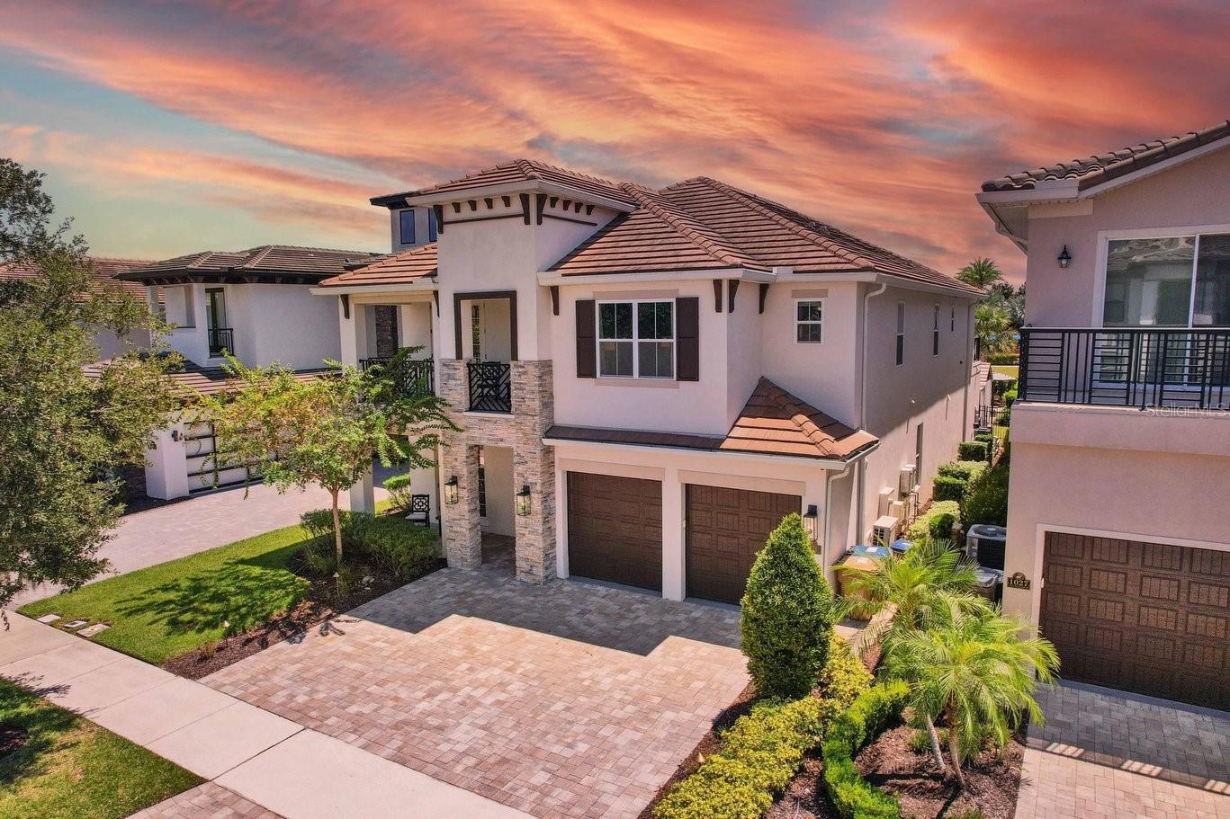 REUNION WEST - Residential