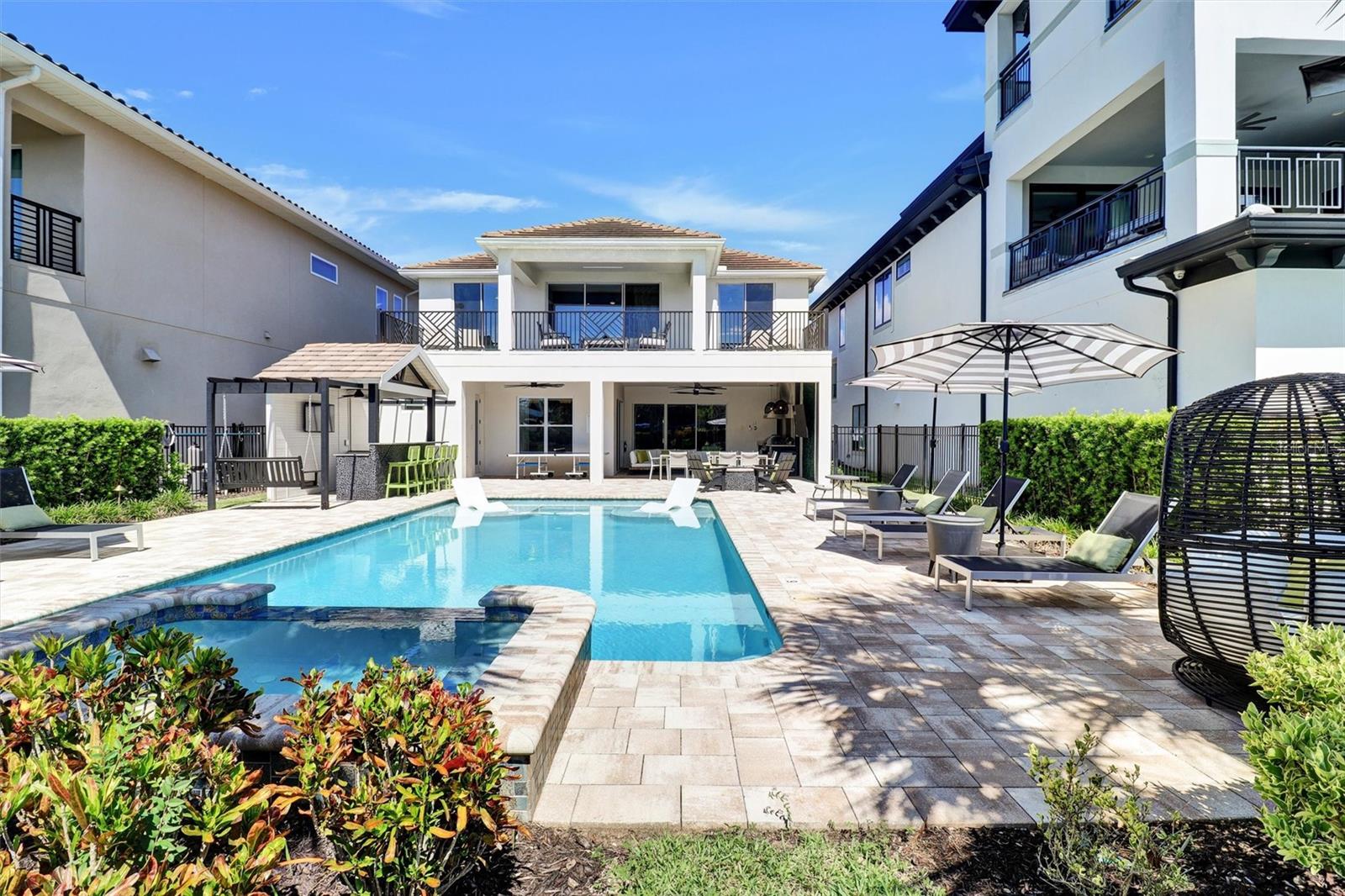 REUNION WEST - Residential