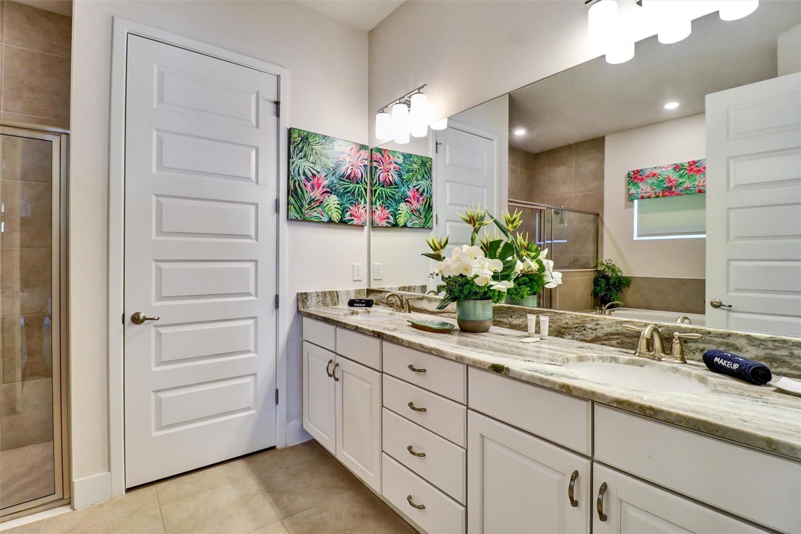 REUNION WEST - Residential