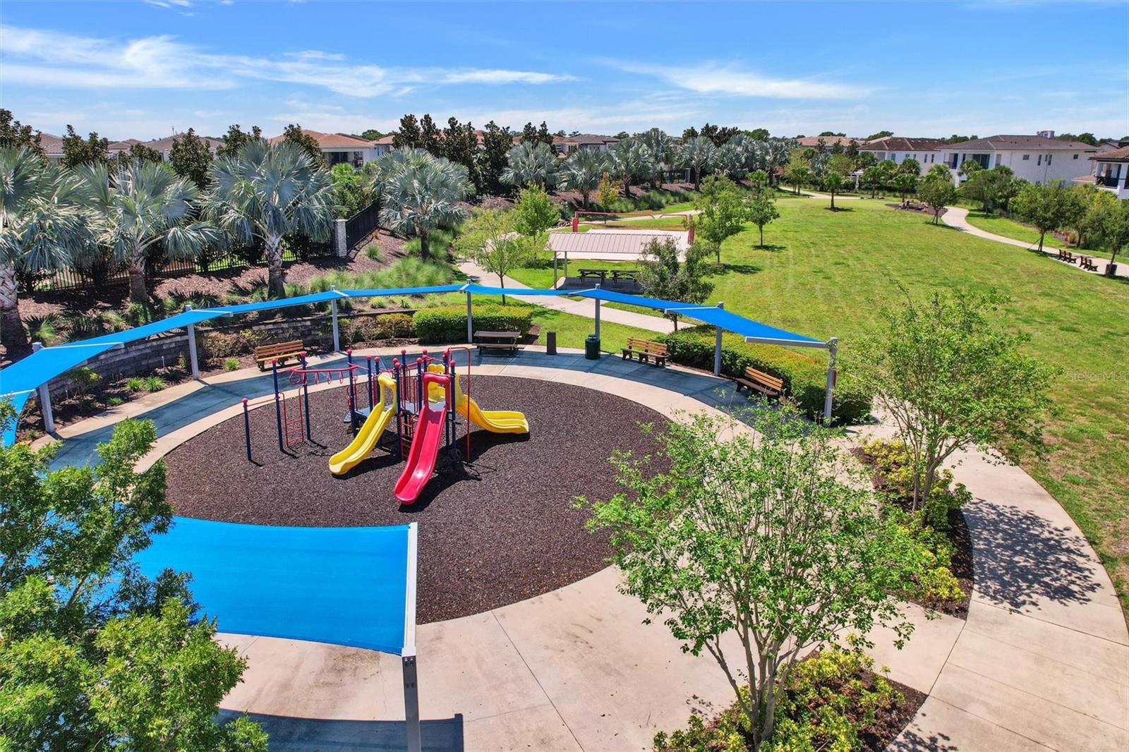 REUNION WEST - Residential