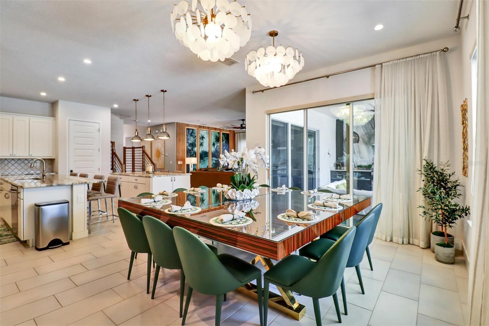 REUNION WEST - Residential