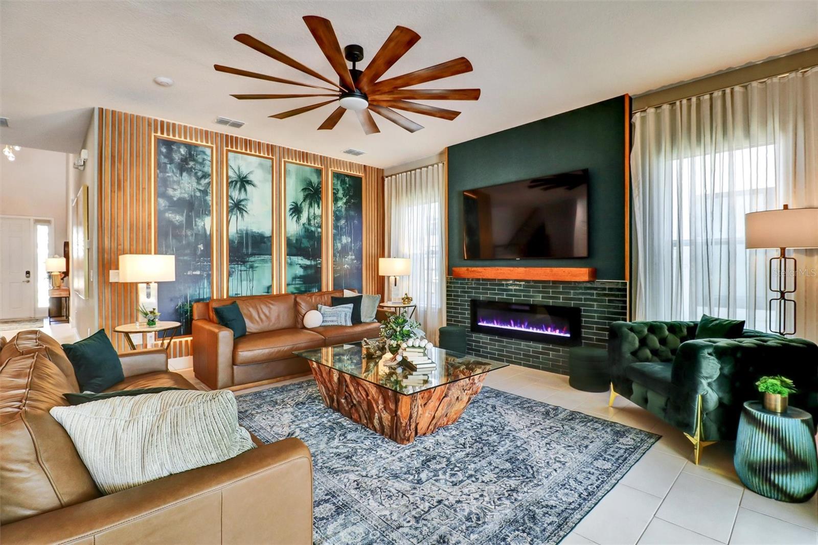 REUNION WEST - Residential