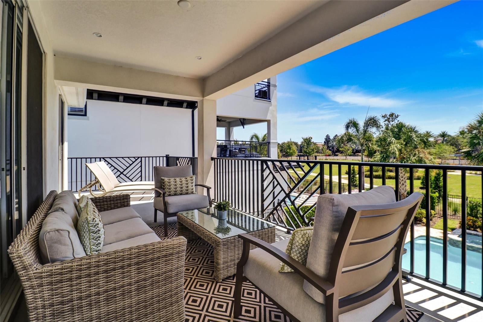 REUNION WEST - Residential