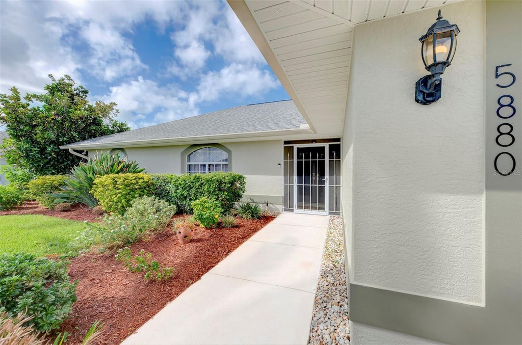 Photo of 5880 Tyler Road, Venice, FL 34293 (MLS # N6146406)