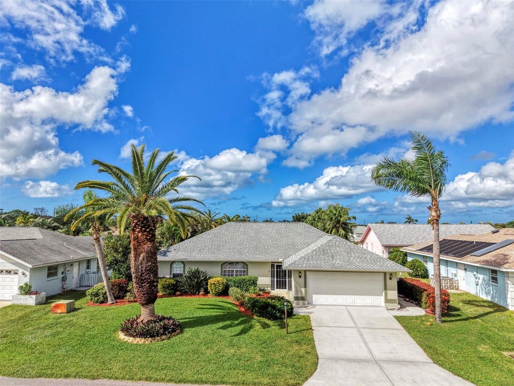 Photo of 5880 Tyler Road, Venice, FL 34293 (MLS # N6146406)