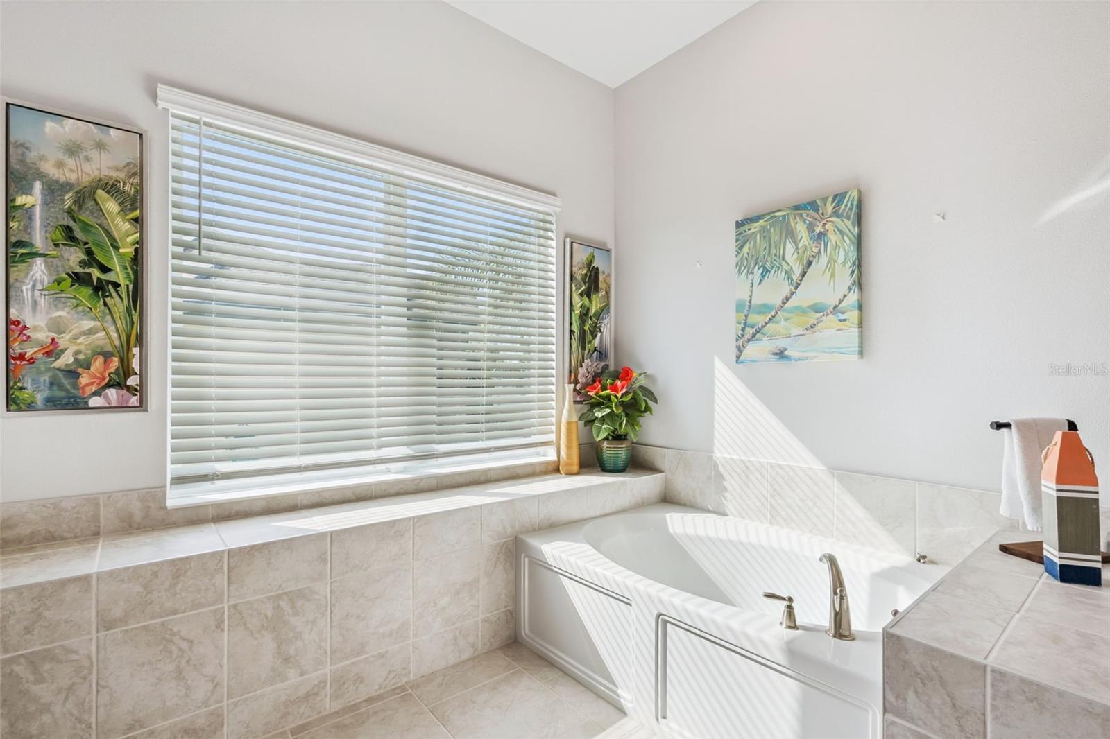 JOHNS LAKE LNDG PH 5 - Residential