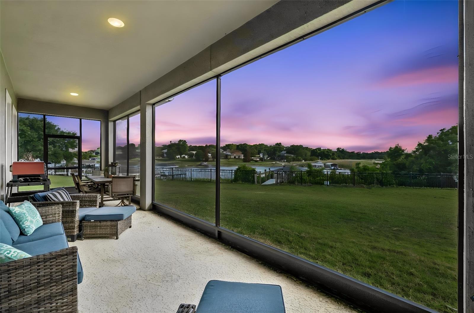 JOHNS LAKE LNDG PH 5 - Residential