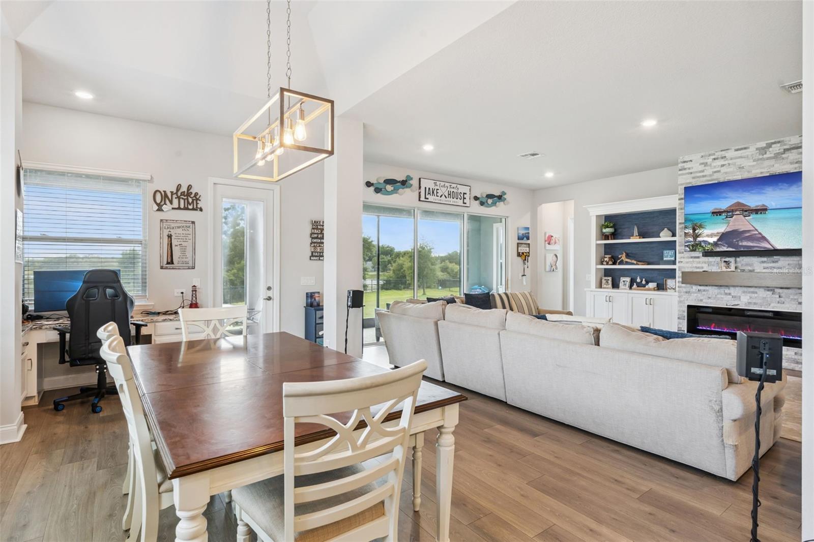 JOHNS LAKE LNDG PH 5 - Residential