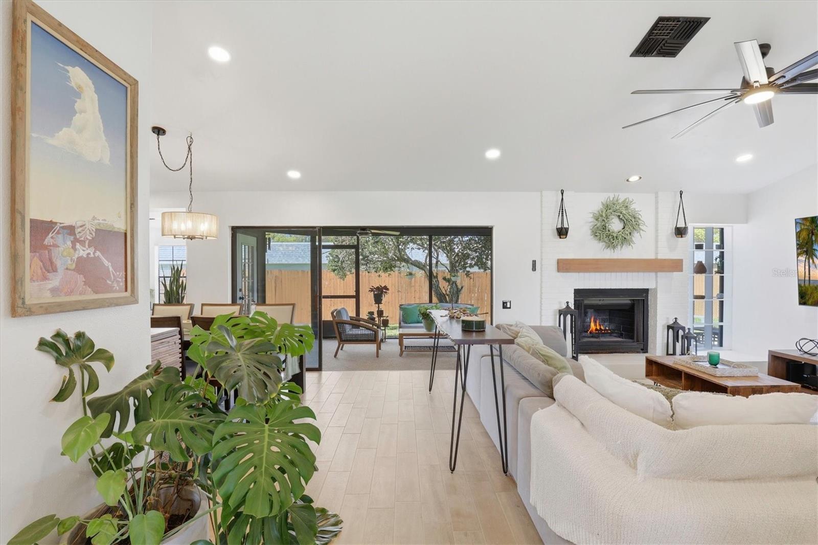 FAIRWAY SPGS - Residential