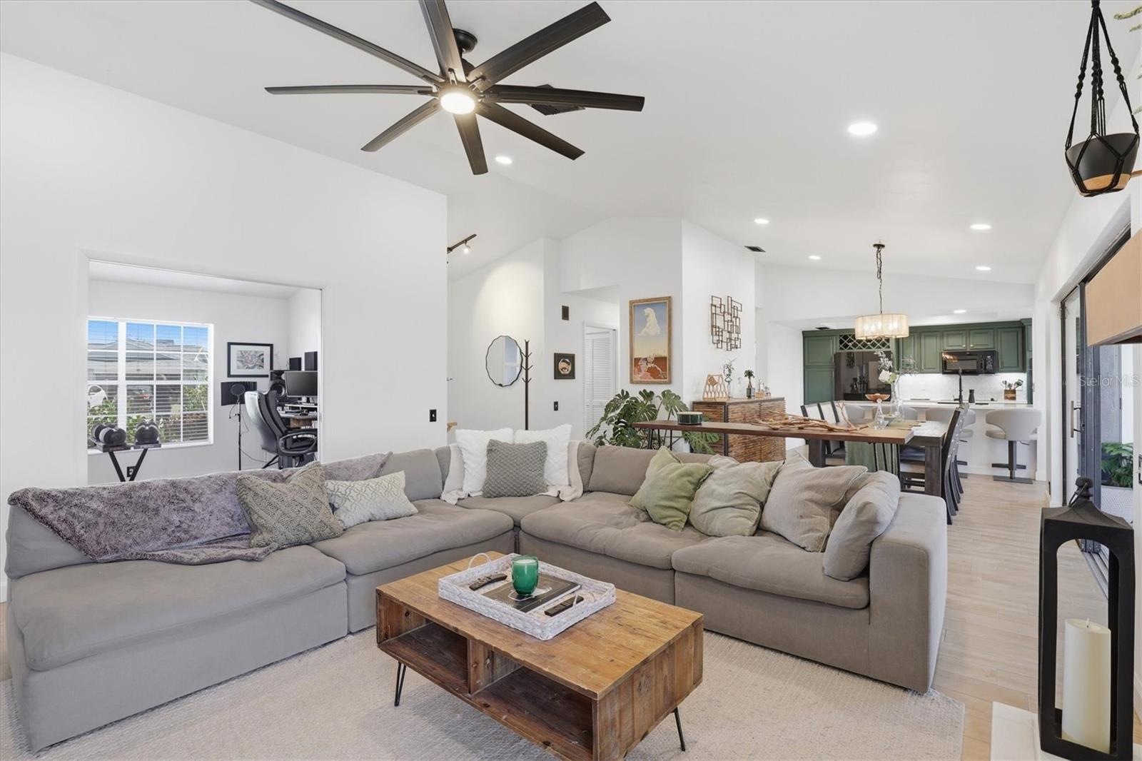 FAIRWAY SPGS - Residential