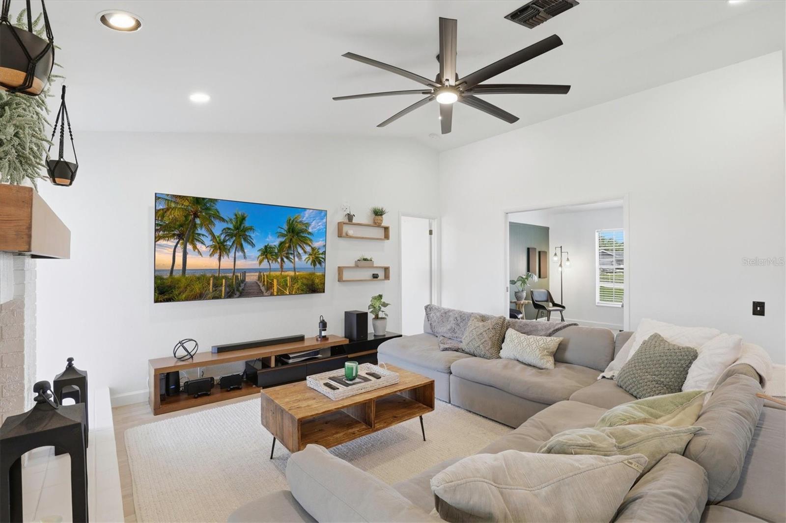 FAIRWAY SPGS - Residential