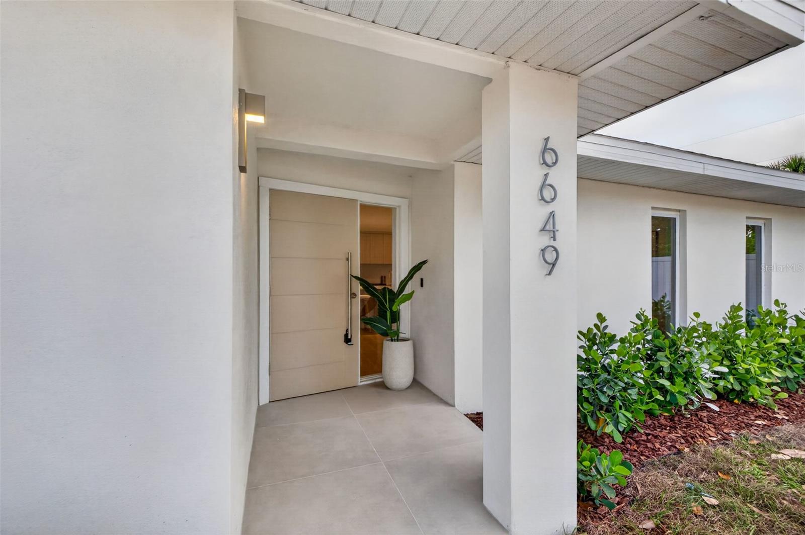 6649 PINELLAS POINT DRIVE S