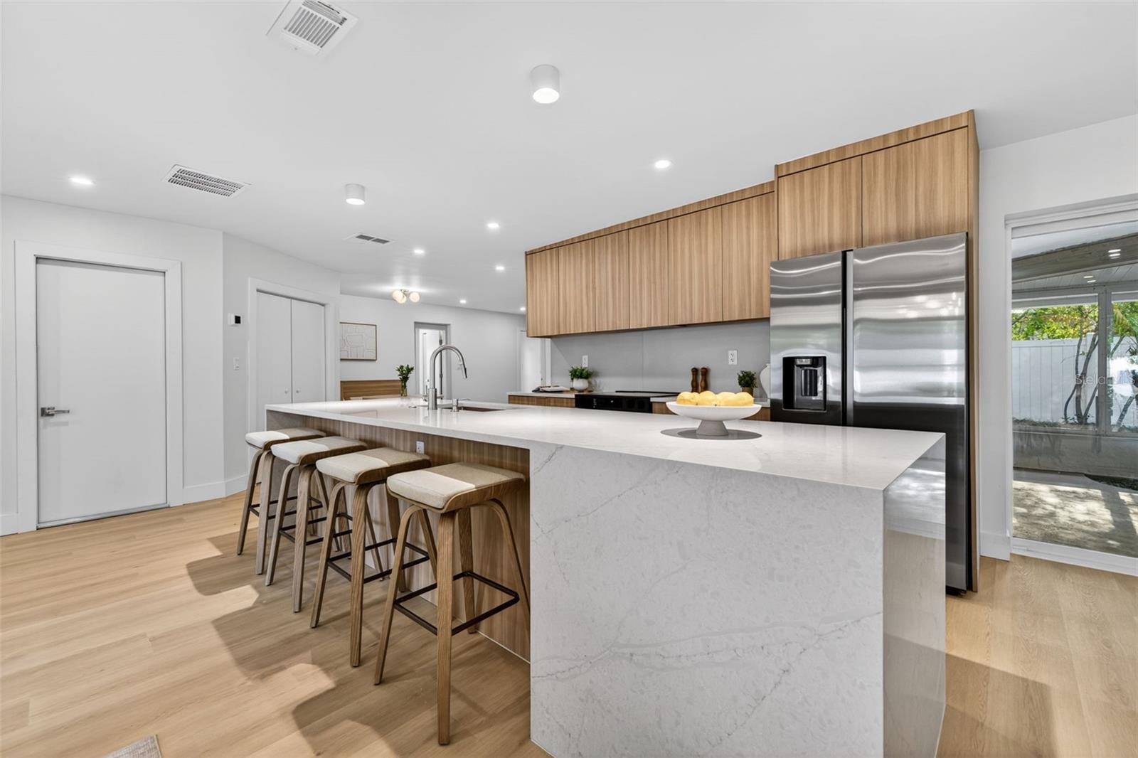 6649 PINELLAS POINT DRIVE S