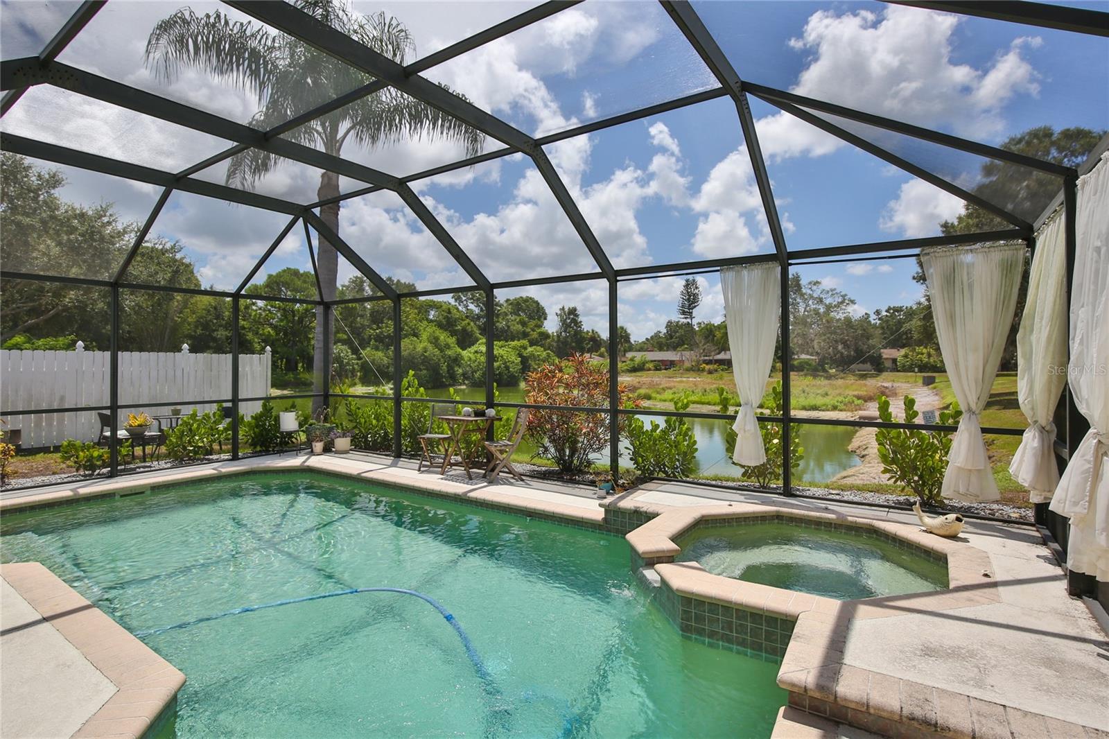 KENSINGTON OAKS - Residential