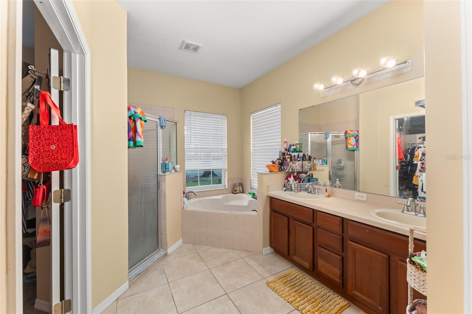 FOREST TRLS J & N - Residential