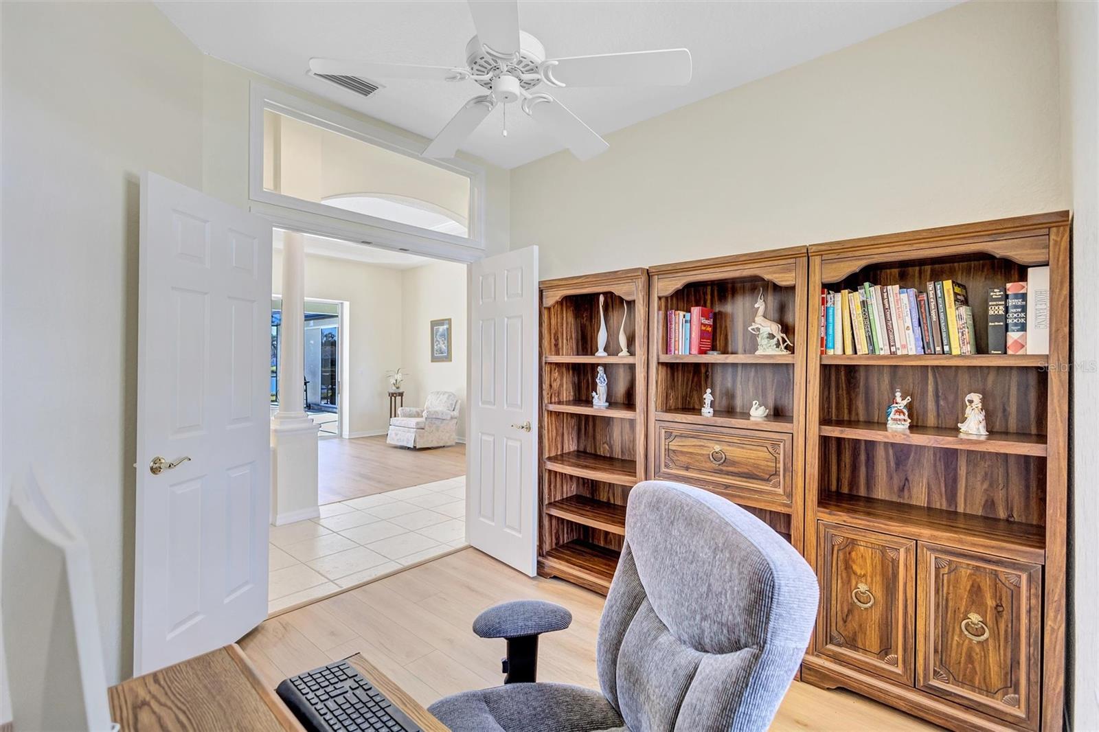 THREE OAKS - Residential