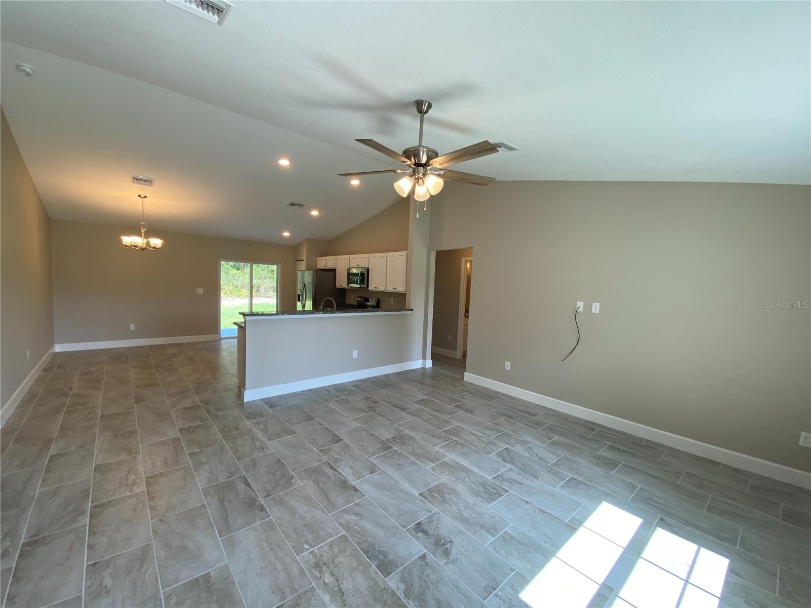 MARION OAKS UN 1 - Residential Lease