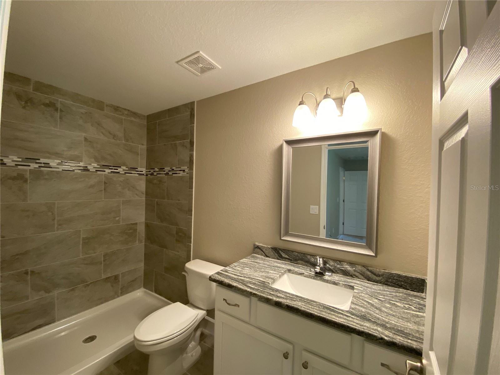 MARION OAKS UN 1 - Residential Lease