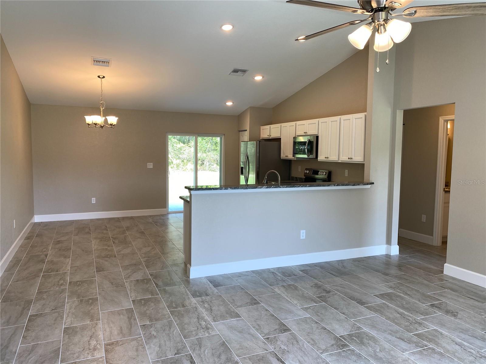 MARION OAKS UN 1 - Residential Lease