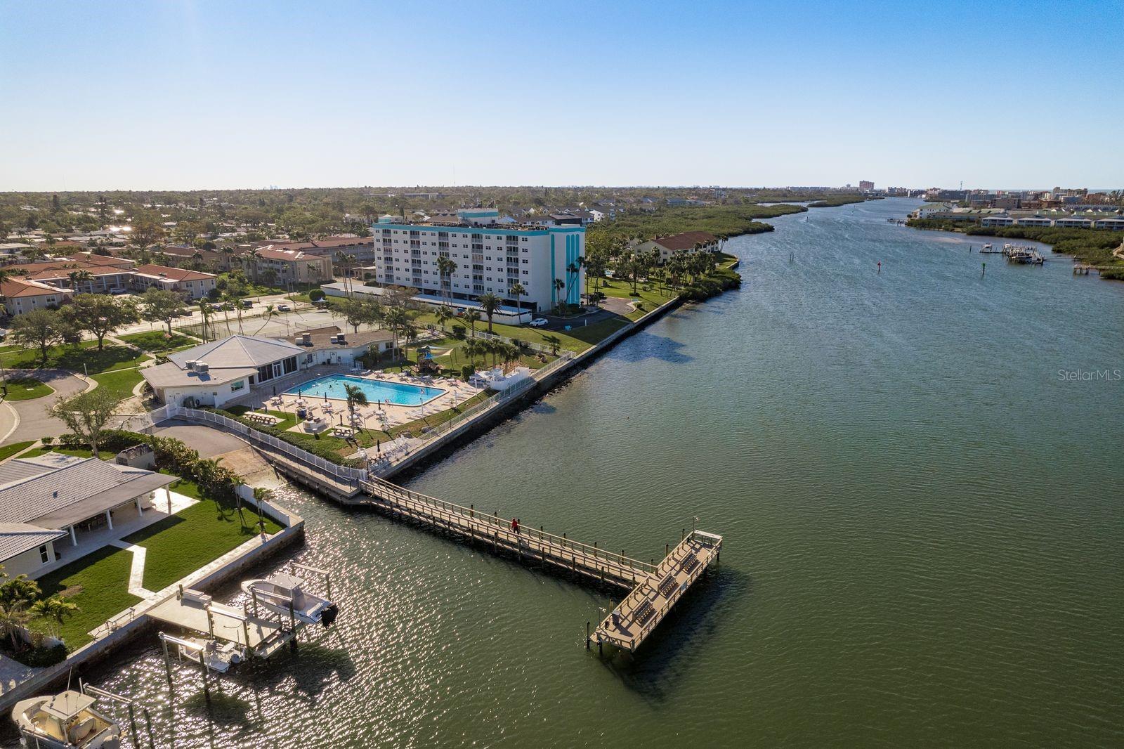 IMPERIAL POINT CONDO IV - Residential