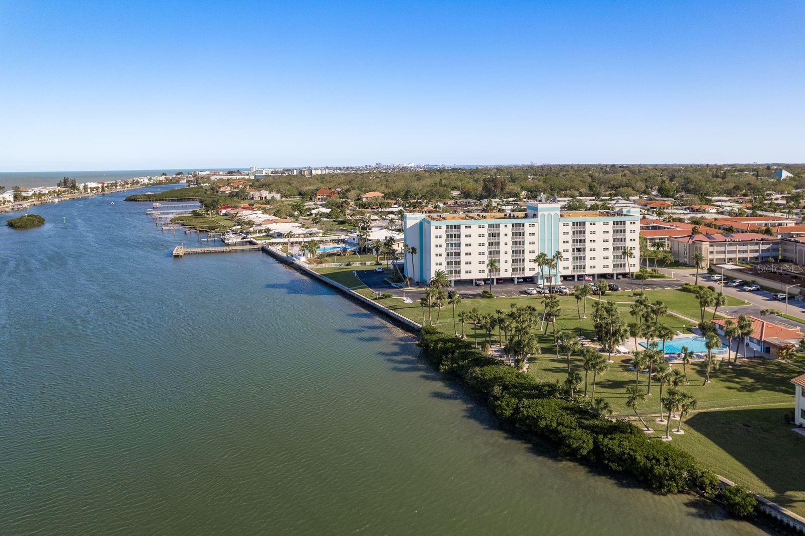 IMPERIAL POINT CONDO IV - Residential