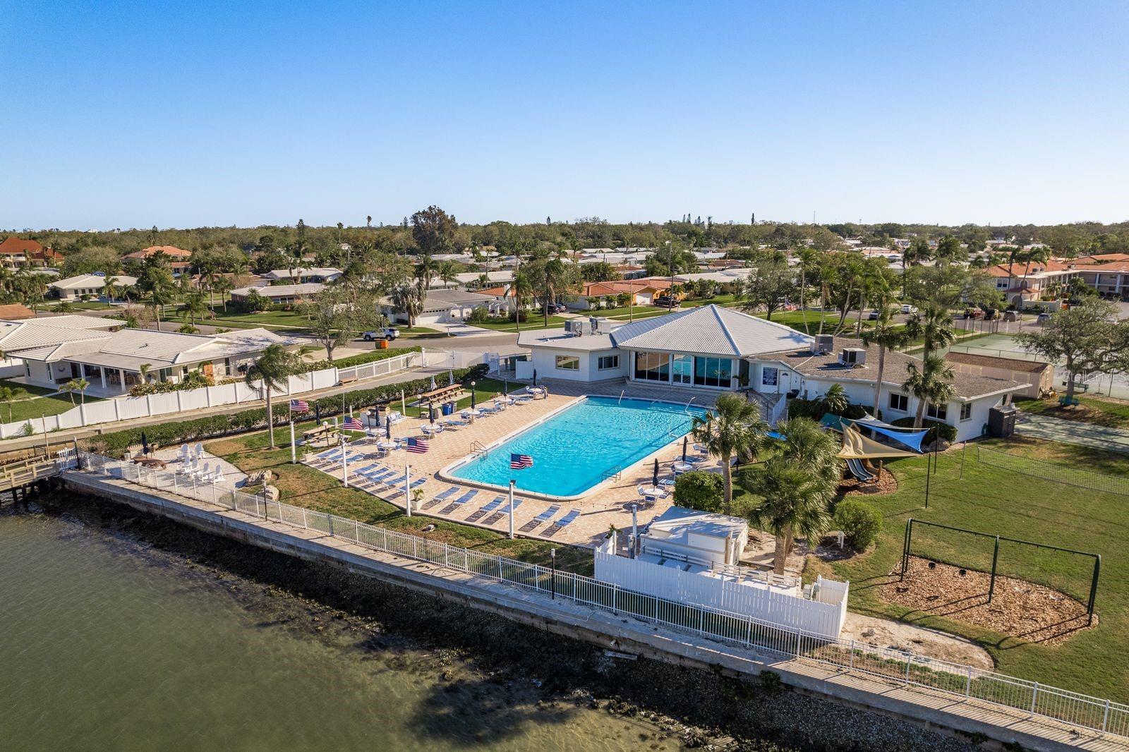 IMPERIAL POINT CONDO IV - Residential