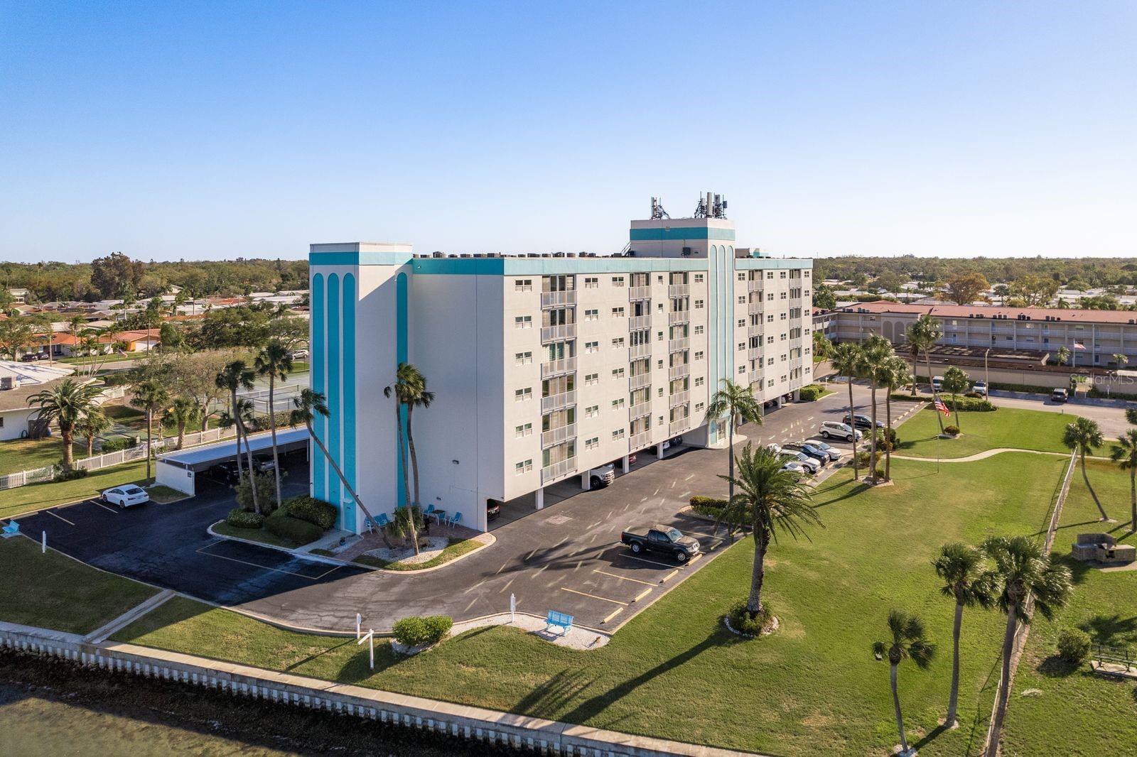 IMPERIAL POINT CONDO IV - Residential