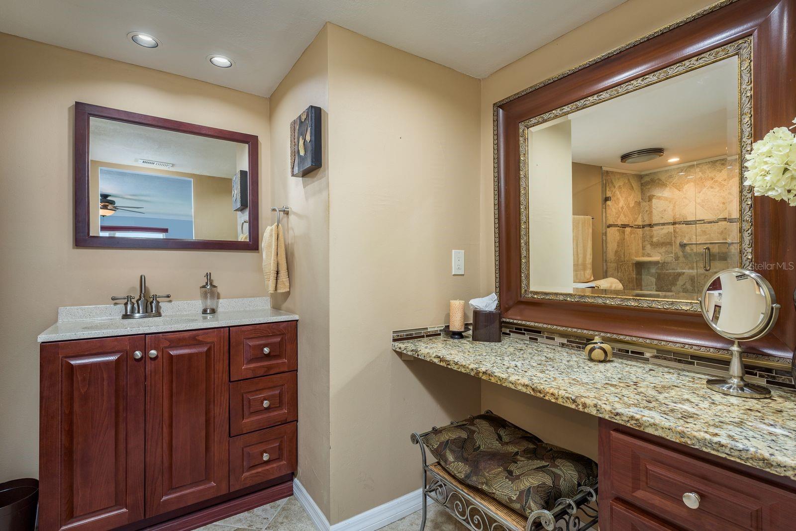 IMPERIAL POINT CONDO IV - Residential